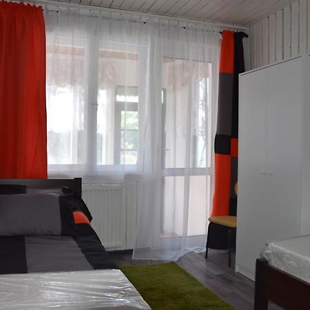 Pokoje Goscinne U Eli Swinoujscie Luaran gambar